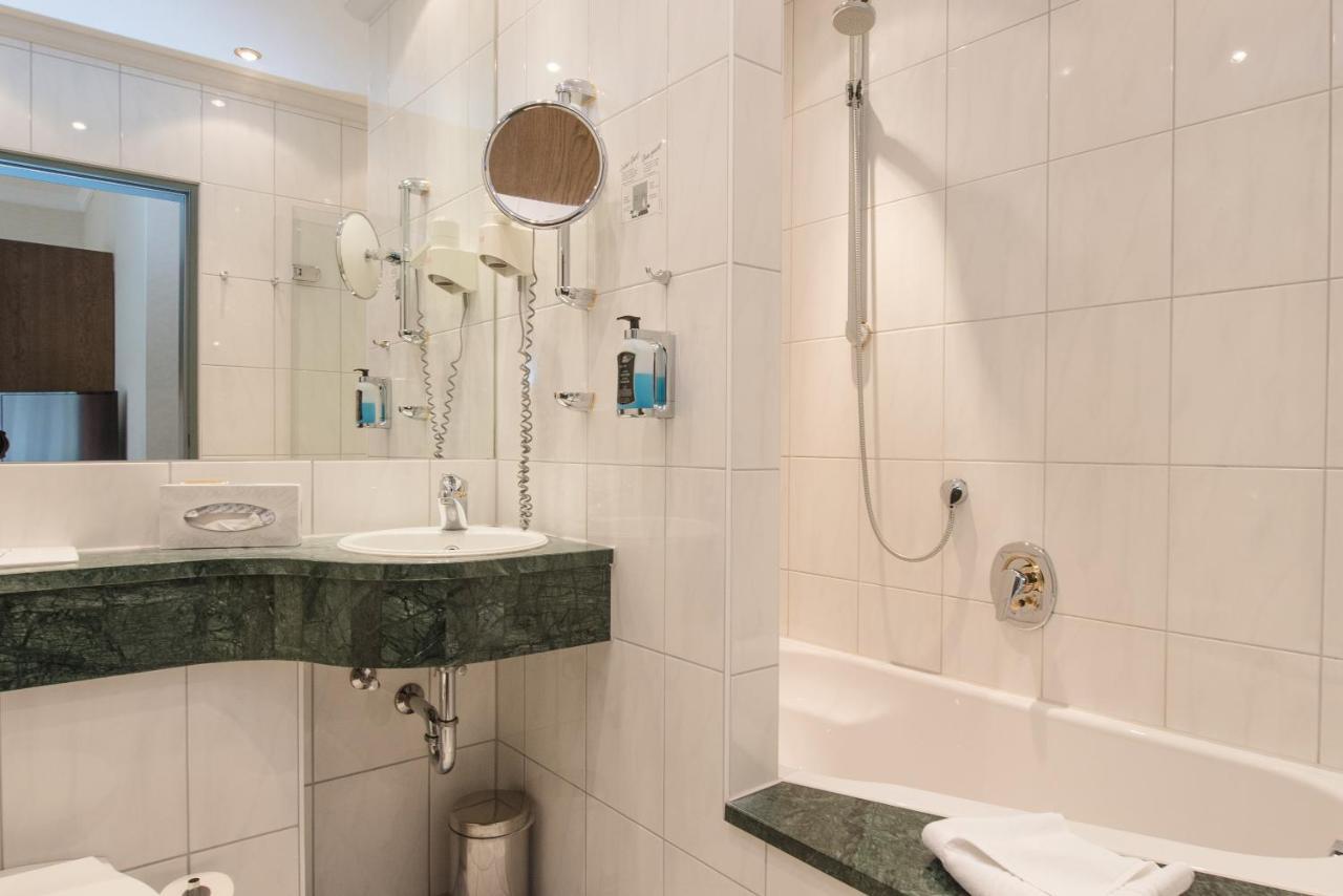 Hotel Am Schloss Illertissen Zewnętrze zdjęcie