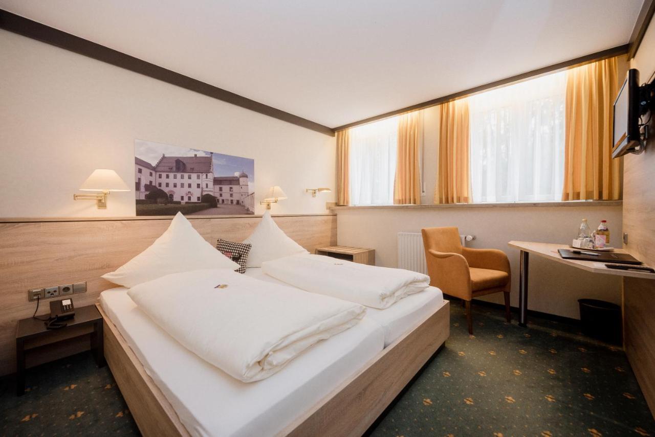 Hotel Am Schloss Illertissen Zewnętrze zdjęcie